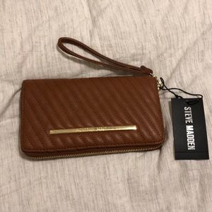 NWT Steve Madden wristlet
